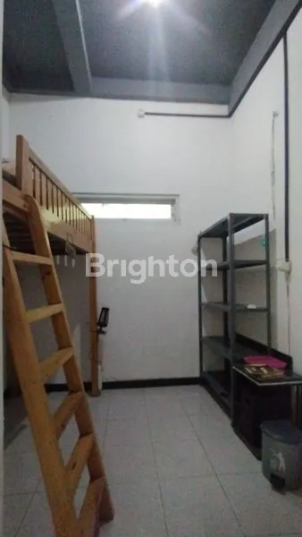 image RUMAH SIAP HUNI 6 KAMAR TIDUR FULL FURNISHED AREA MOJOROTO, KEDIRI (6)