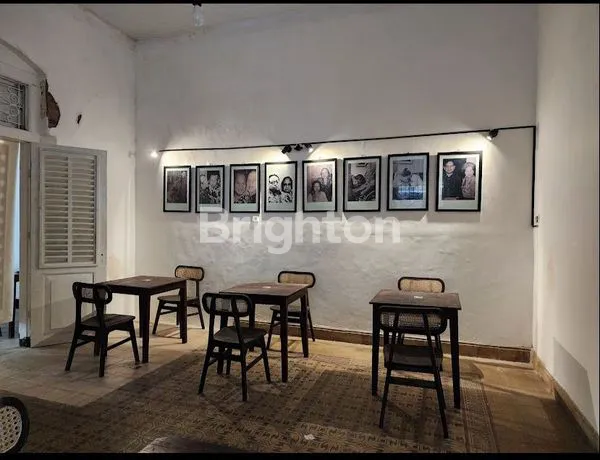 RUMAH USAHA PUSAT KOTA MURAH DEKAT TUNJUNGAN PLAZA