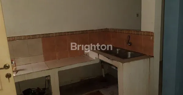 image RUMAH DUA LANTAI SIAP HUNI (5)