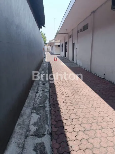 image TOKO RUMAH GUDANG RAYA BRONGGALAN LUAS DAN PANJANG COCOK BUAT USAHA (2)