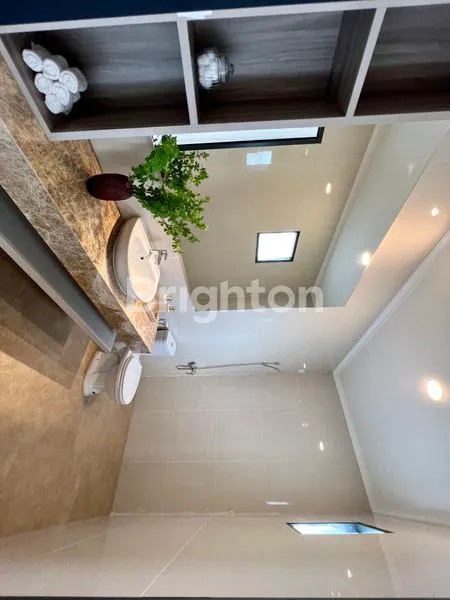 image RUMAH BARU MODEN ELEGAN 2 LANTAI  (4)