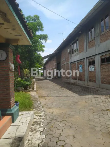 GUDANG BEKAS MEBEL LOKASI STRATEGIS