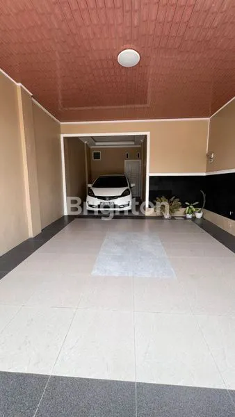 image RUMAH DUA LANTAI DI CASTARICA (2)