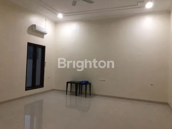 image RUMAH MODERN MINIMALIS 2 LANTAI  (2)