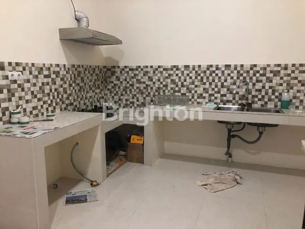 image RUMAH MODERN MINIMALIS 2 LANTAI  (6)