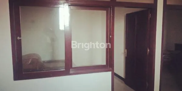 image RUMAH DI AREA KOMERSIAL JALAN BILITON, SURABAYA PUSAT (7)