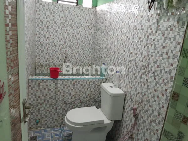 image RUMAH STRATEGIS COCOK UNTUK TEMPAT USAHA ATAU KOS KOSTDIKELILINGI: BANK BCA PUSAT, KANTOR PEMERINTAHAN DAN SWASTA, POLTEK UNSRI, PUSAT  KULINER, MALL PALEMBANG ICON, PALEMBANG SQUER, RUMAH SAKIT BUNDA (8)