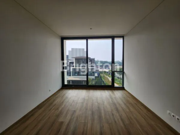 image RUMAH CLUSTER LYNDON SIAP HUNI POSISI HOEK NAVAPARK BSD TANGERANG  (8)