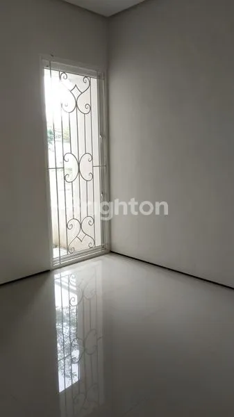 image TURUN HARGA LAGI KE-2 !!! RUMAH BARU DIJUAL DI ARAYA, MALANG (4)