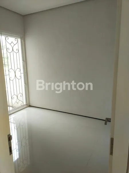 image TURUN HARGA LAGI KE-2 !!! RUMAH BARU DIJUAL DI ARAYA, MALANG (7)