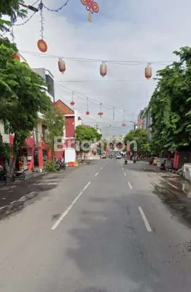 image RUKO 3 LANTAI DAERAH PUSAT KULINER KEMBANG JEPUN NOL JALAN RAYA  (3)