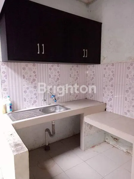 image TURUN HARGA BANGUNAN KOKOH LOKASI STRATEGIS DEKAT POLDA (5)