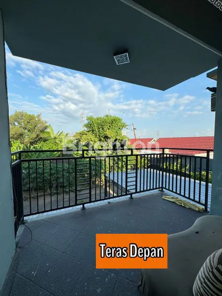 image RUMAH TIGA LANTAI KOMP.MAKKIO BAJI (3)