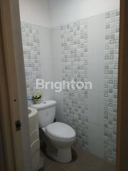 image TURUN HARGA RUMAH 2.5 LANTAI TROPODO WARU, MURAH SUDAH DI RENOVASI (7)