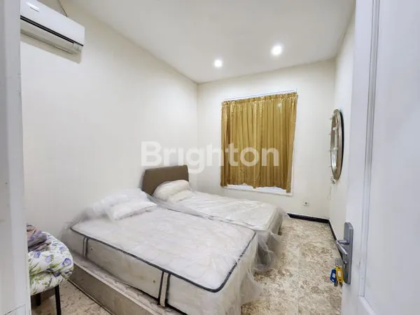 image RUMAH TAMAN GAPURA CITRALAND DEKAT PURI WIDYA KENCANA (2)