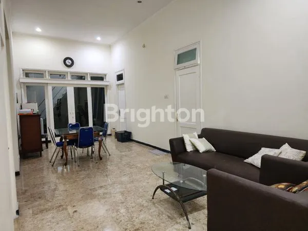 image RUMAH TAMAN GAPURA CITRALAND DEKAT PURI WIDYA KENCANA (4)