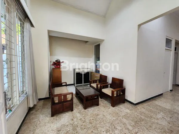 image RUMAH TAMAN GAPURA CITRALAND DEKAT PURI WIDYA KENCANA (5)