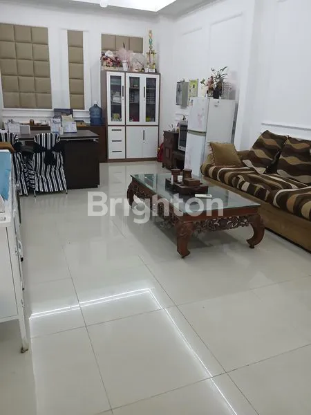 image RUKO 3.5 LANTAI LUAS PINGGIR JALAN RAYA COCOK UNTUK USAHA, KANTOR, KLINIK DEKAT TOL BEKASI BARAT UKURAN 12 X 47 M2 (6)