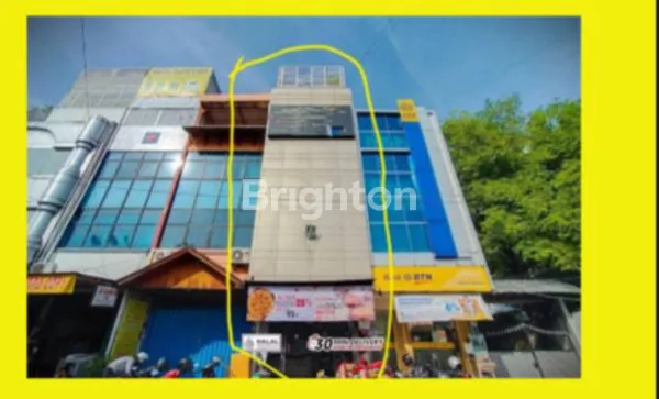 RUKO STRATEGIS AREA PASAR MINGGU