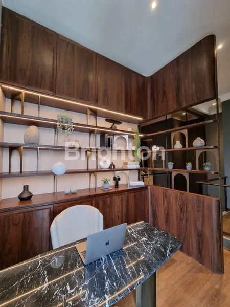 image RUMAH BARU MANSION NINE TAHAP 3 DI LAKARSANTRI, SURABAYA BARAT (3)