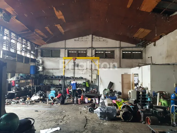 image GUDANG SIAP PAKAI DI JALAN LEBAK TIMUR INDAH SURABAYA TIMUR LOKASI STRATEGIS (3)