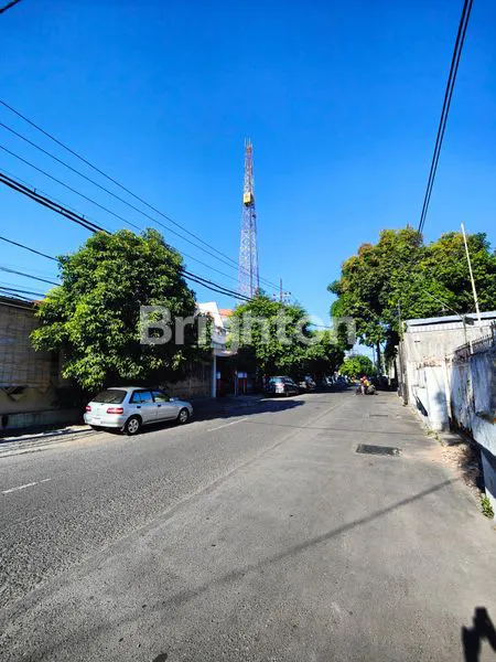 image RUMAH HITUNG TANAH PUSAT KOTA SURABAYA, HANYA SELANGKAH MENUJU TUNJUNGAN PLAZA (2)
