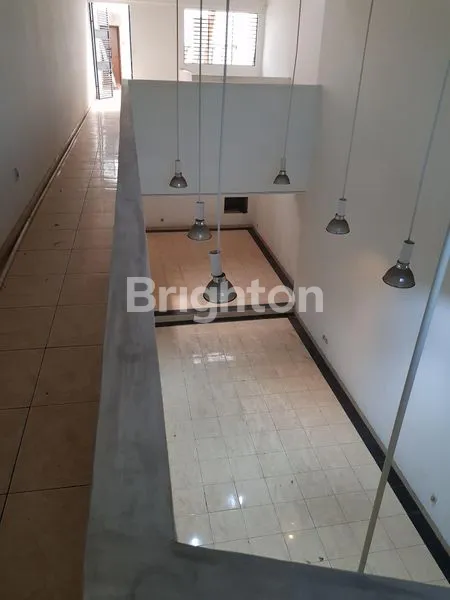 image RUKO 2 LANTAI MAINROAD JALAN SUDIRMAN BANDUNG (5)