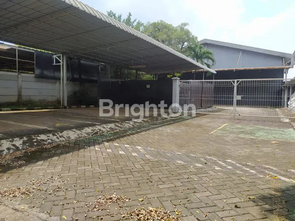 GUDANG DIJUAL DIJALAN UTAMA RAYA SERPONG UTARA TANGSEL  LOKASI STRATEGIS SELANGKAH KE TOL
