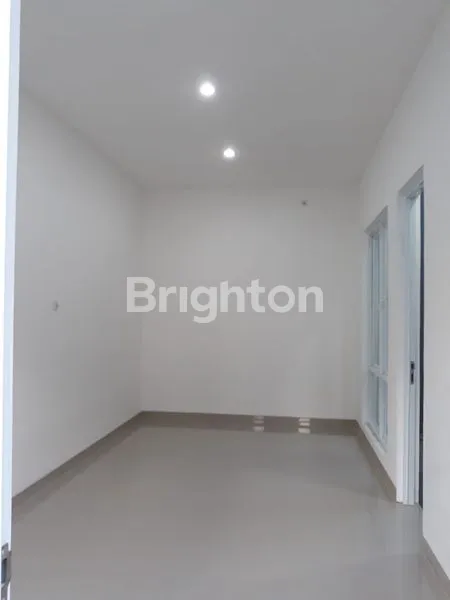 image RUMAH HOOK, HUNIAN RAPIH DAN MURAH DI TANGERANG SELATAN (4)