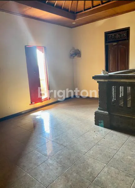 image RUMAH LOKASI STRATEGIS TURUN HARGA DI  PADANGSAMBIAN DENPASAR  DEKAT CANGGU KEROBOKAN SEMINYAK KUTA BALI (3)
