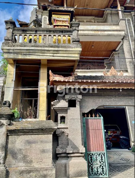 image RUMAH LOKASI STRATEGIS TURUN HARGA DI  PADANGSAMBIAN DENPASAR  DEKAT CANGGU KEROBOKAN SEMINYAK KUTA BALI (6)