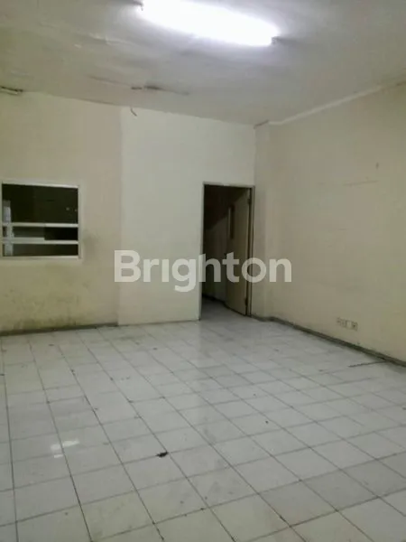 image 2 RUKO JEJER LOKASI STRATEGIS LOKASI 0 JALAN UTAMA KOTA GRESIK (6)