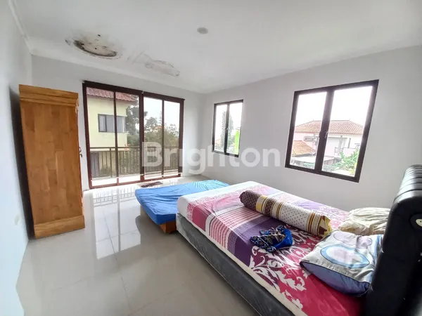 image RUMAH HOEK FURNISH DI RANCAMAYA GOLF ESTATE BOGOR (6)