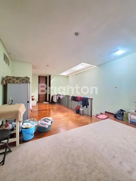 image RUMAH MODERN SIAP HUNI LEBAK BULUS JAKARTA SELATAN (6)