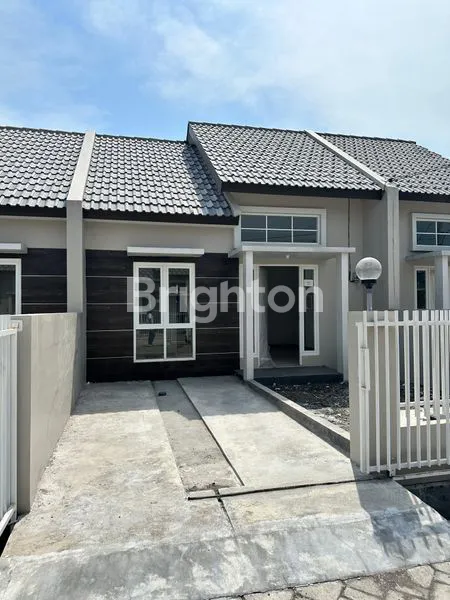 image RUMAH 300 JUTAAN SELANGKAH KE SURABAYA (1)