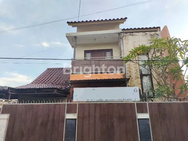 image RUMAH 2 LANTAI BAGUS DAN SANGAT TERAWAT (1)