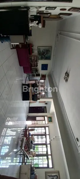 image DIJUAL RUMAH HOOK RUNGKUT ASRI (3)