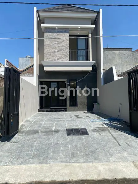 image RUMAH GRES 2 LANTAI LOKASI PERUMAHAN DEKAT KAMPUS (1)