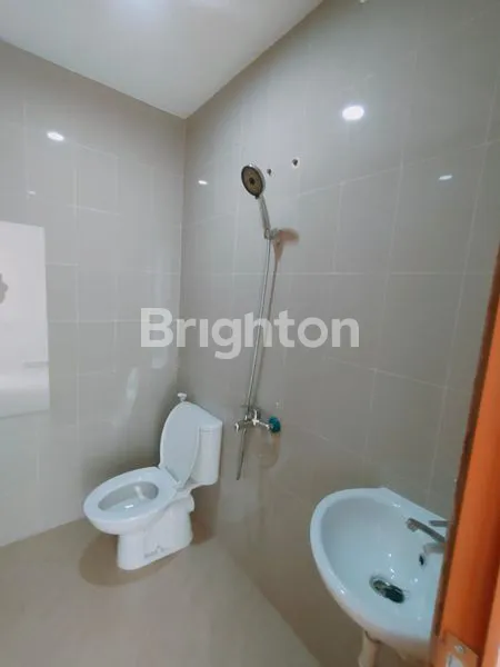 image RUMAH 2 LANTAI DALAM CLUSTER DEKAT STASIUN DEPOK (4)