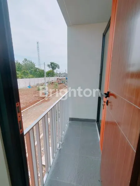 image RUMAH 2 LANTAI DALAM CLUSTER DEKAT STASIUN DEPOK (5)