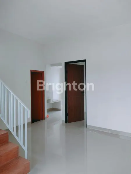 image RUMAH 2 LANTAI DALAM CLUSTER DEKAT STASIUN DEPOK (8)