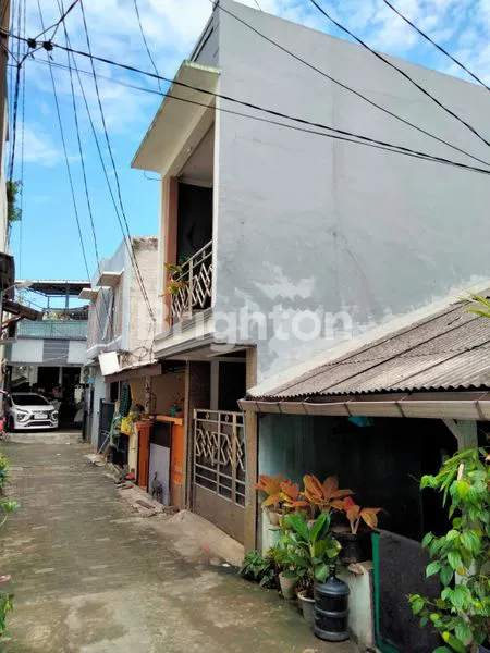 image RUMAH MINIMALIS MODERN DI TANGGERANG (4)