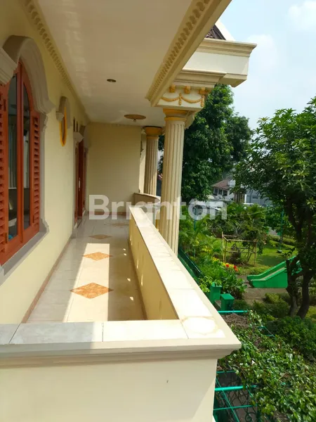 image DIJUAL RUMAH BAGUS SIAP HUNI LOKASI DALAM KOMPLEK, DEPAN TAMAN DI PONDOK KOPI JAKARTA TIMUR (8)