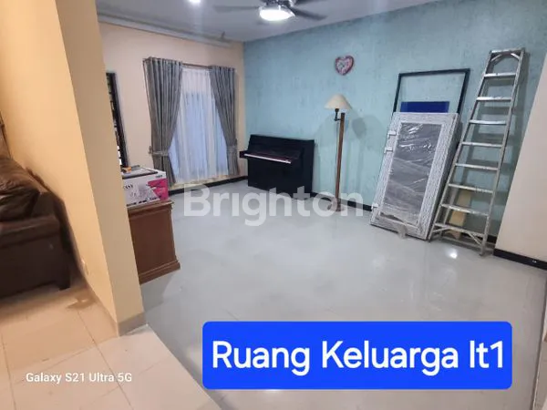 image RUMAH CANTIK DUA LANTAI DI SUKAJADI (7)