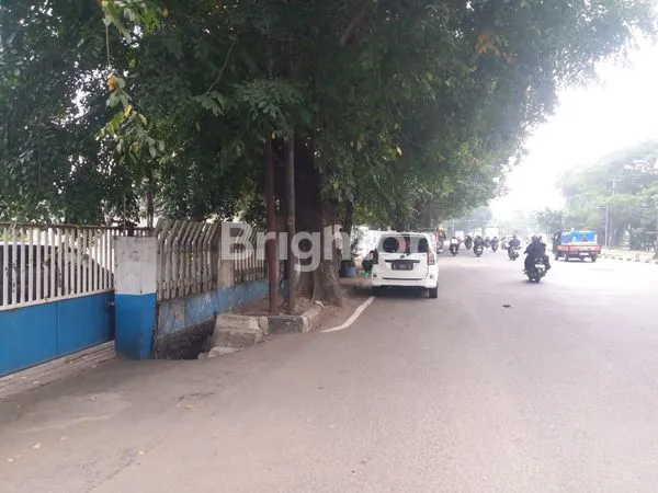 image PABRIK EX BANGUNAN PABRIK KERTAS BESAR WILAYAH BATU CEPER - TANGERANG (3)