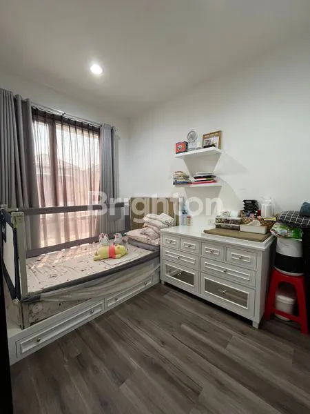 image RUMAH PIK2 11X10 HOEK FURNISHED DEKAT PINTU TOLL (3)