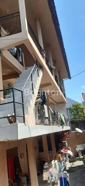 image RUMAH KOSAN 3 LANTAI DI PEMOGAN (2)