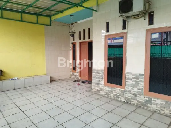 image TURUN HARGA NEGO SAMPAI DEAL RUMAH STRATEGIS DI PENGASINAN RAWALUMBU BEKASI (2)