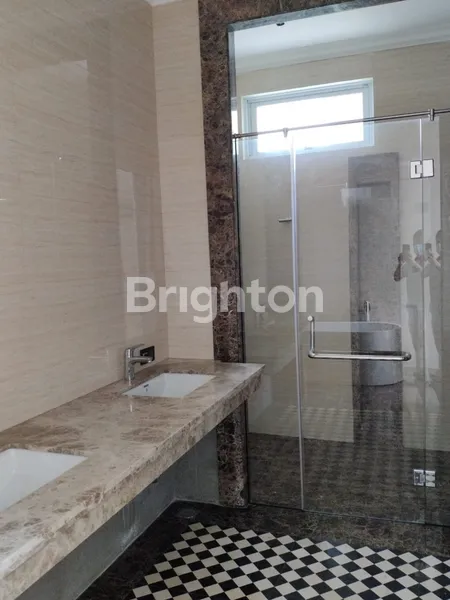 image PREMIUM SPEC NEW HOUSE TERMURAH DI AREA CLUB HOUSE GOLF GRAHA FAMILI (4)