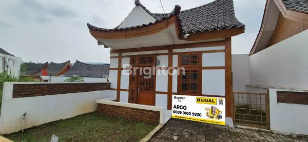 HUNIAN DALAM KAWASAN AGROWISATA  WARU FARM LAND BOGOR